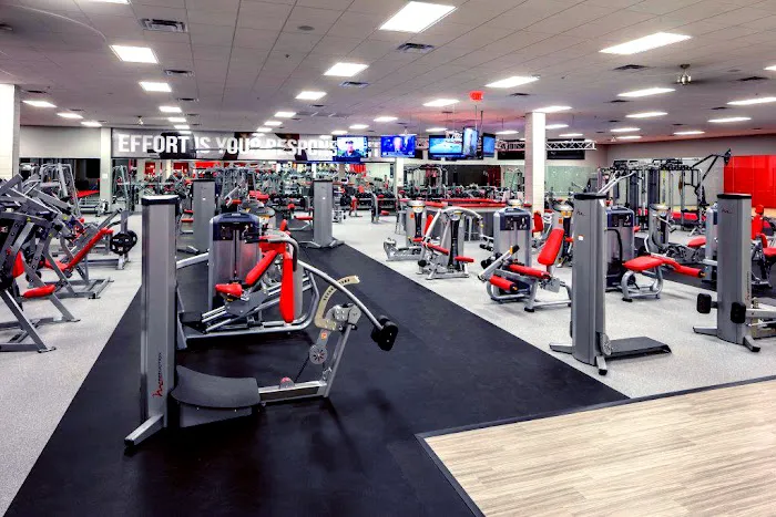 Mountainside Fitness Arrowhead Picture 2