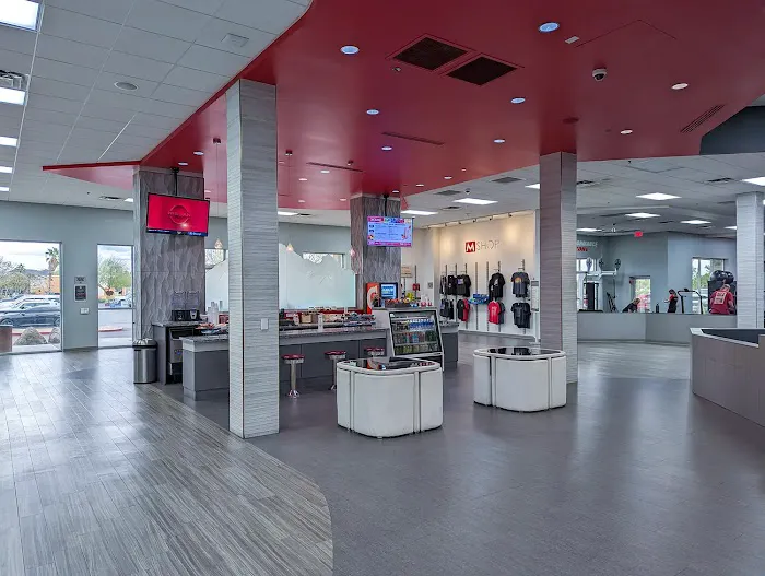 Mountainside Fitness Arrowhead Picture 6