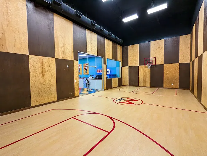 Mountainside Fitness Arrowhead Picture 10