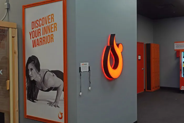 HOTWORX - Glendale, AZ - Arrowhead Picture 8