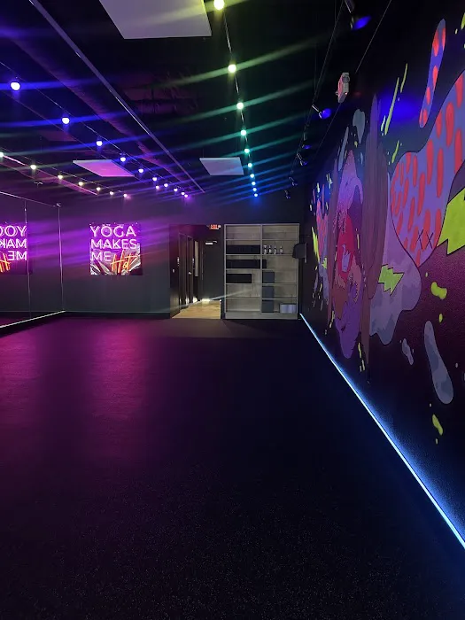 Black Swan Yoga - Paradise Valley Picture 8