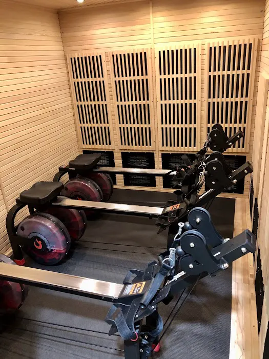 HOTWORX Phoenix - Tatum & Bell Picture 6