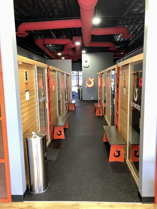 HOTWORX Phoenix - Tatum & Bell Picture 5