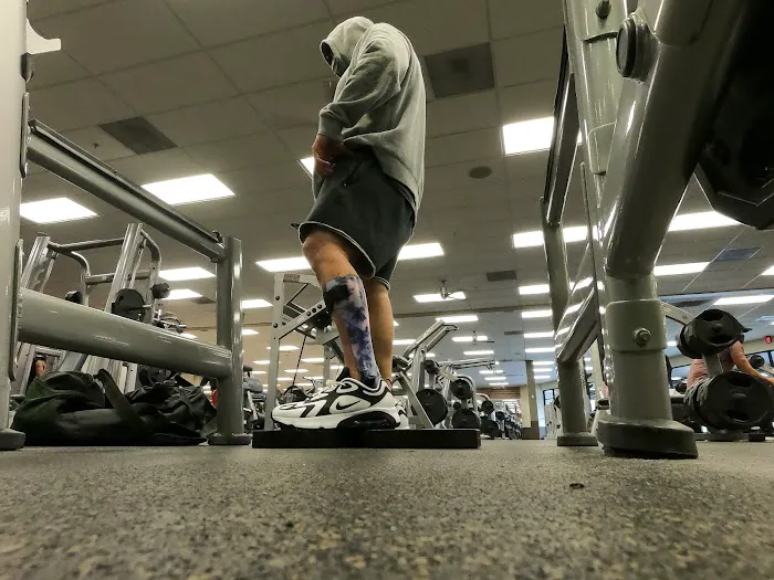 LA Fitness Picture 8