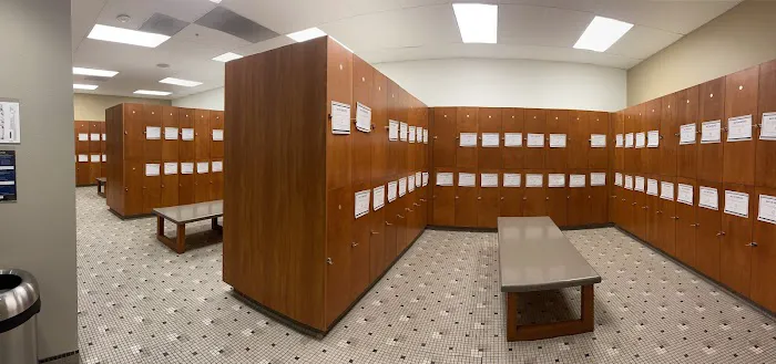 LA Fitness Picture 7