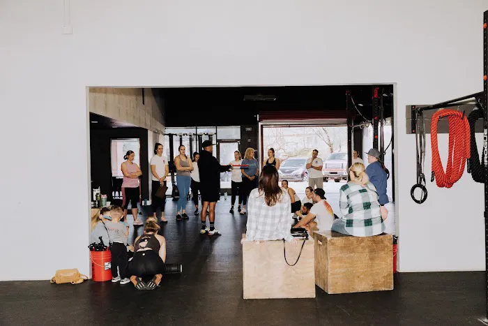 Dead Red Conditioning Picture 9