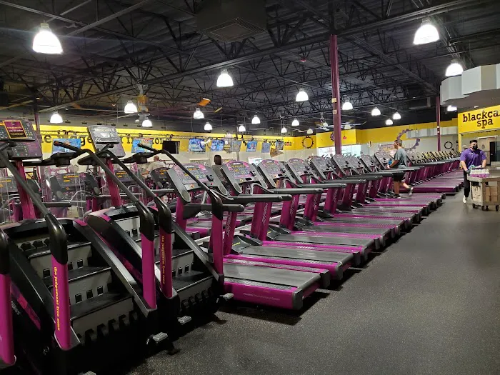 Planet Fitness Picture 2