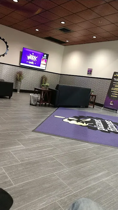 Planet Fitness Picture 8