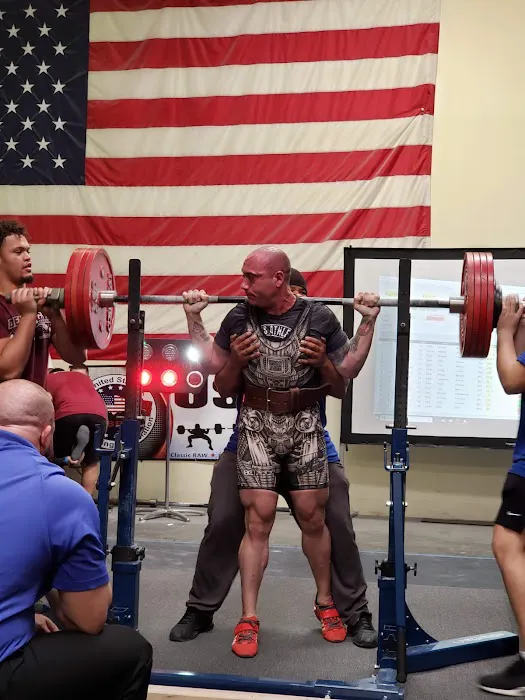 Golden Titan Sports & Fitness Picture 1