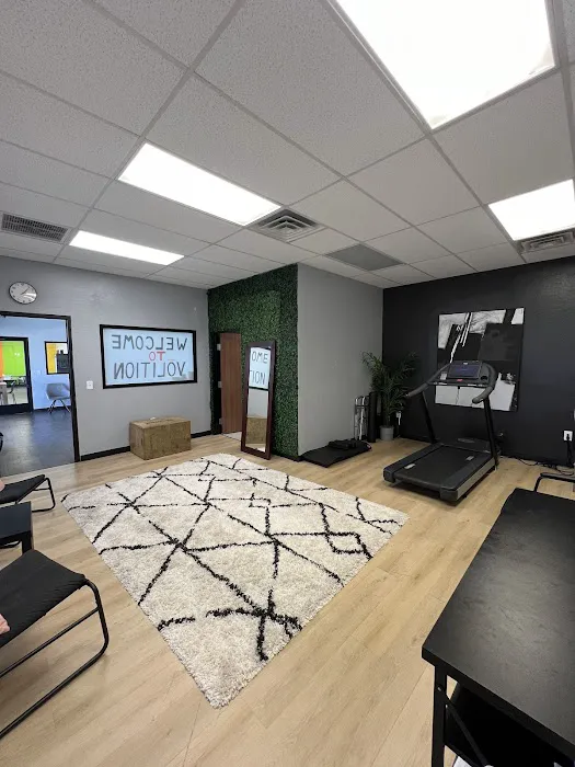 VŌLITION GYM | PERSONAL GROUP FITNESS Picture 4