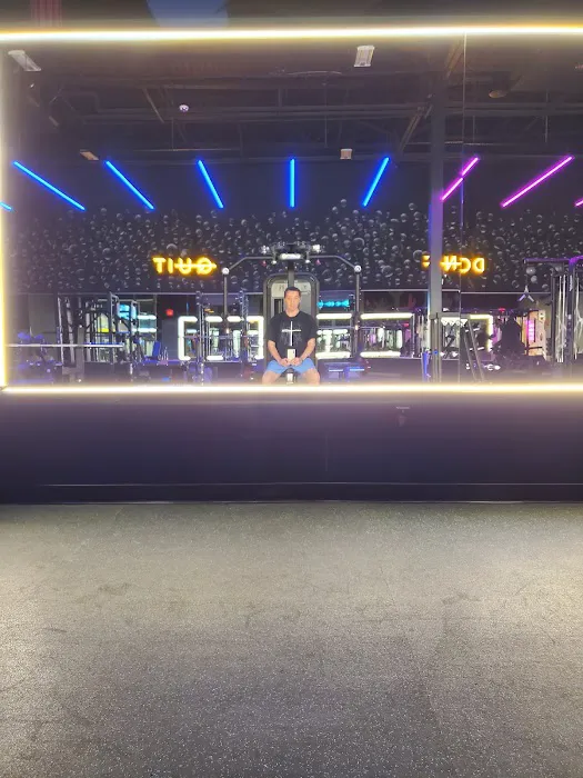 EōS Fitness Picture 9