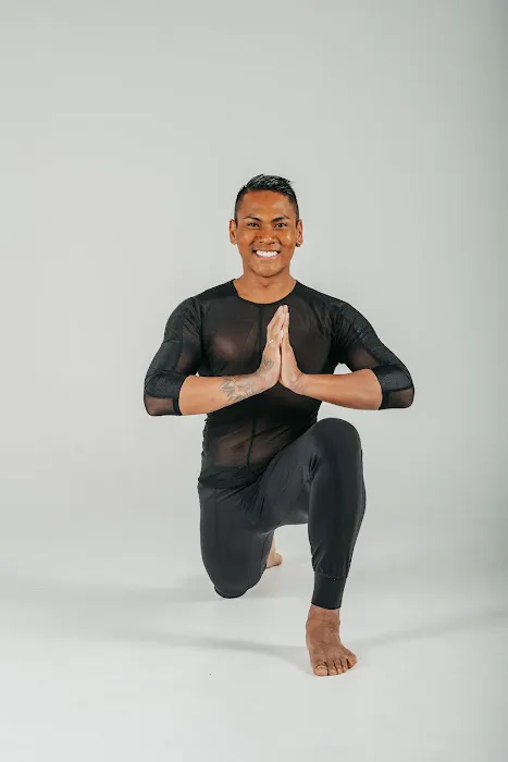 radi8 HOT YOGA Desert Ridge Picture 4