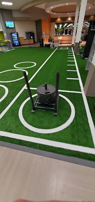 LA Fitness Picture 8