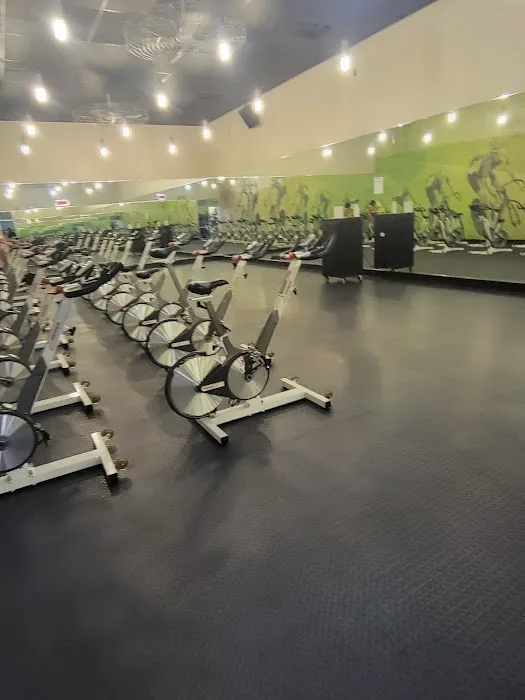 LA Fitness Picture 1