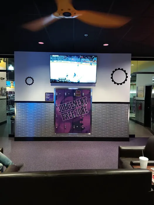 Planet Fitness Picture 5