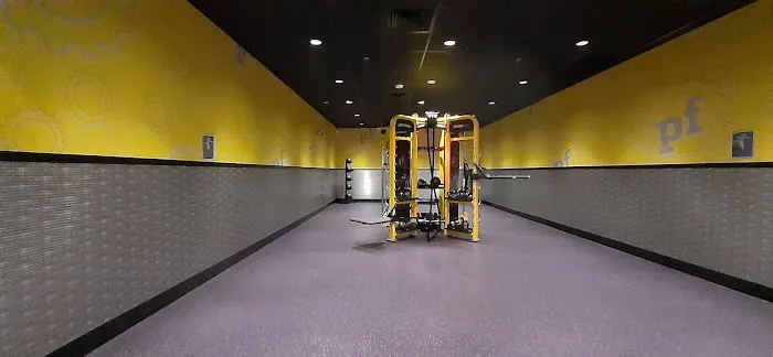 Planet Fitness Picture 9