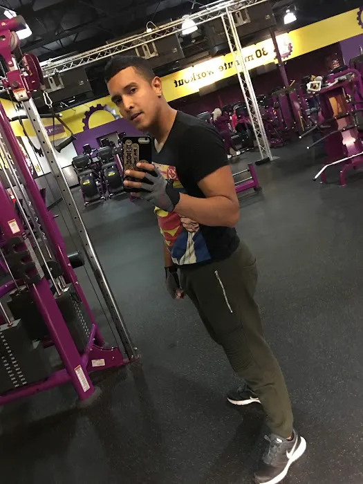 Planet Fitness Picture 7