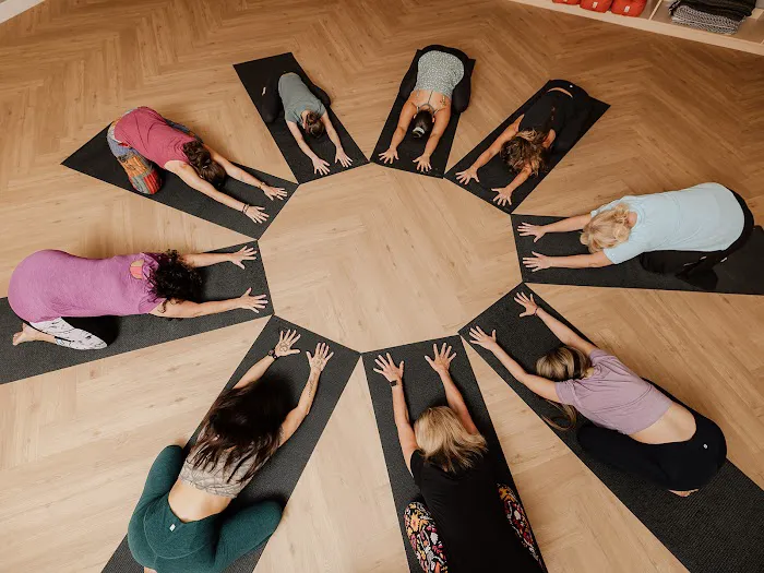 Forever Yoga Picture 8