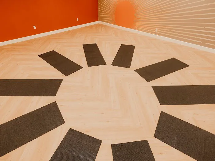 Forever Yoga Picture 9