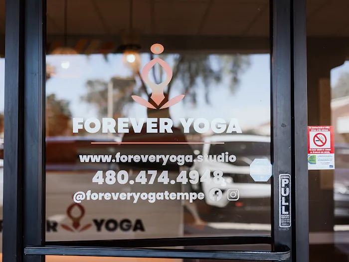 Forever Yoga Picture 7