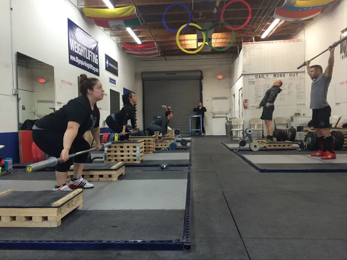 Olympia Weightlifting Center Picture 4