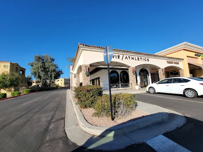 Vie Athletics Picture 3