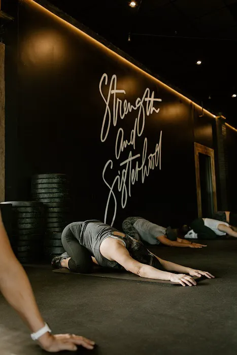 Vie Athletics Picture 10