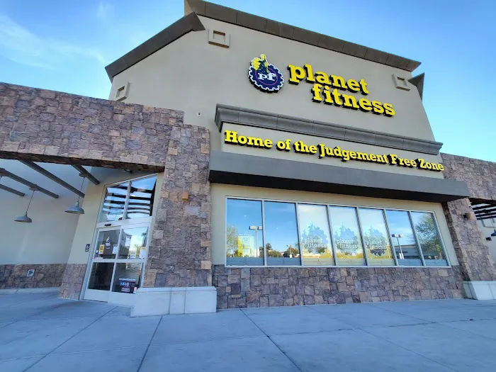 Planet Fitness Picture 1