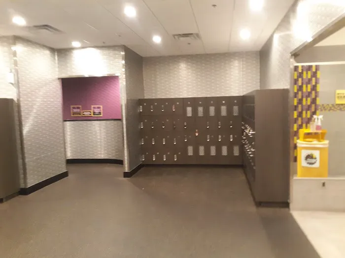 Planet Fitness Picture 5