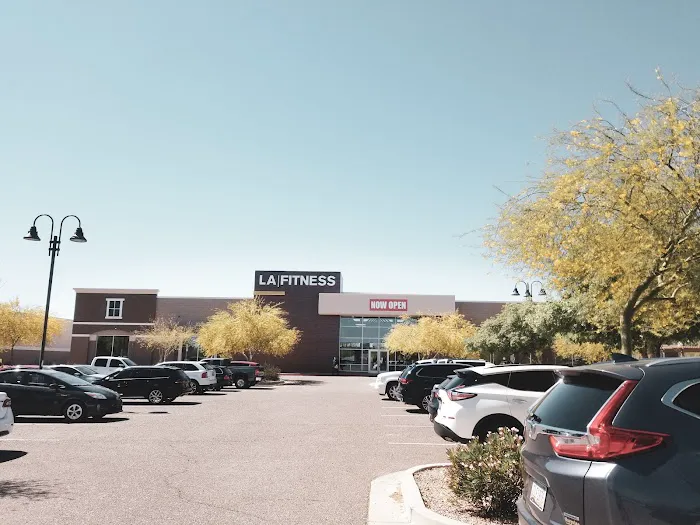 LA Fitness Picture 9