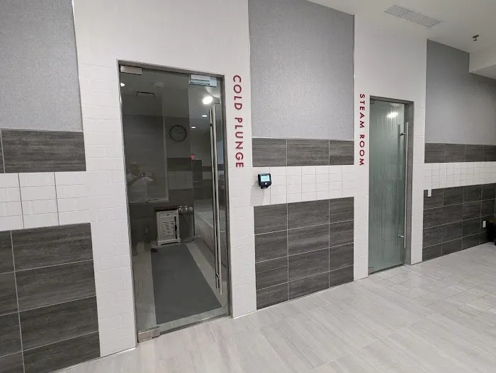 Mountainside Fitness Frank Lloyd Wright Picture 5