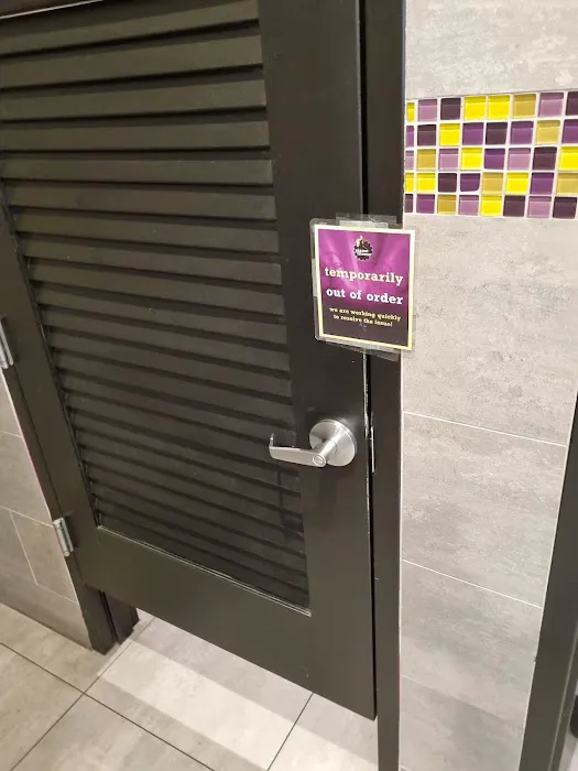 Planet Fitness Picture 8