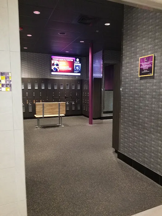 Planet Fitness Picture 6