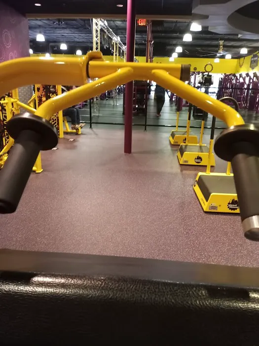 Planet Fitness Picture 10