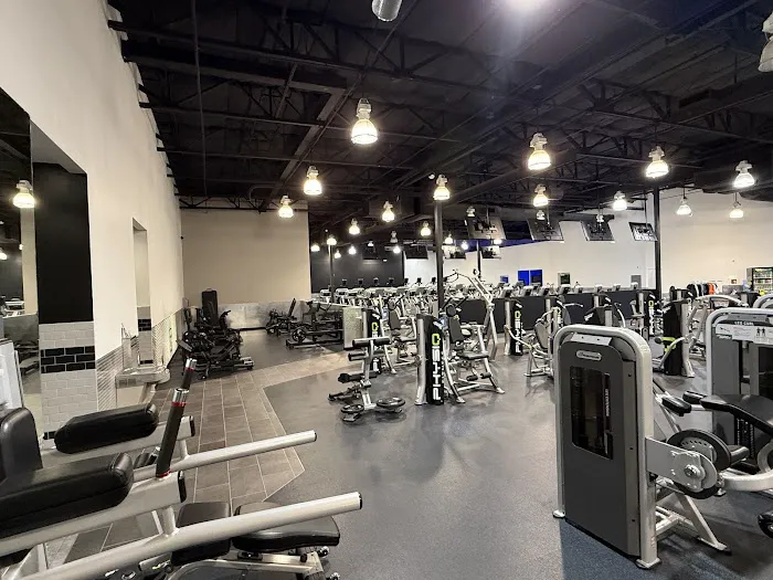 Physiq Fitness Picture 2