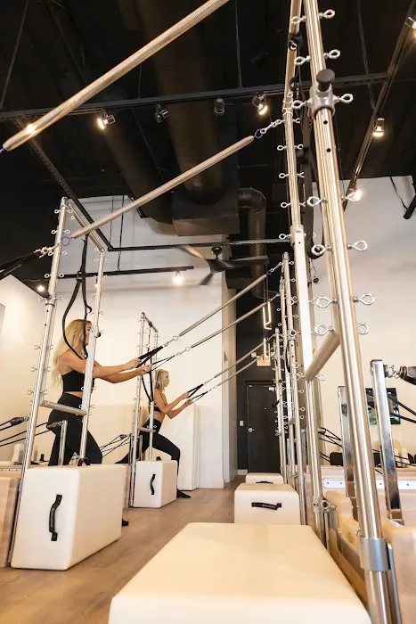 Define Pilates Scottsdale, Reformer Pilates Studio Picture 4