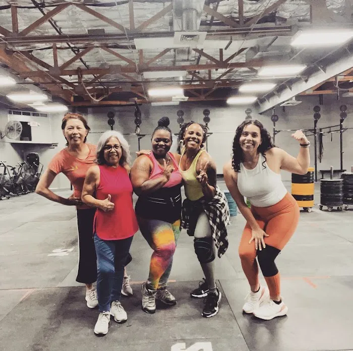 Fitness Diva Hip Hop Fitness Class Picture 9