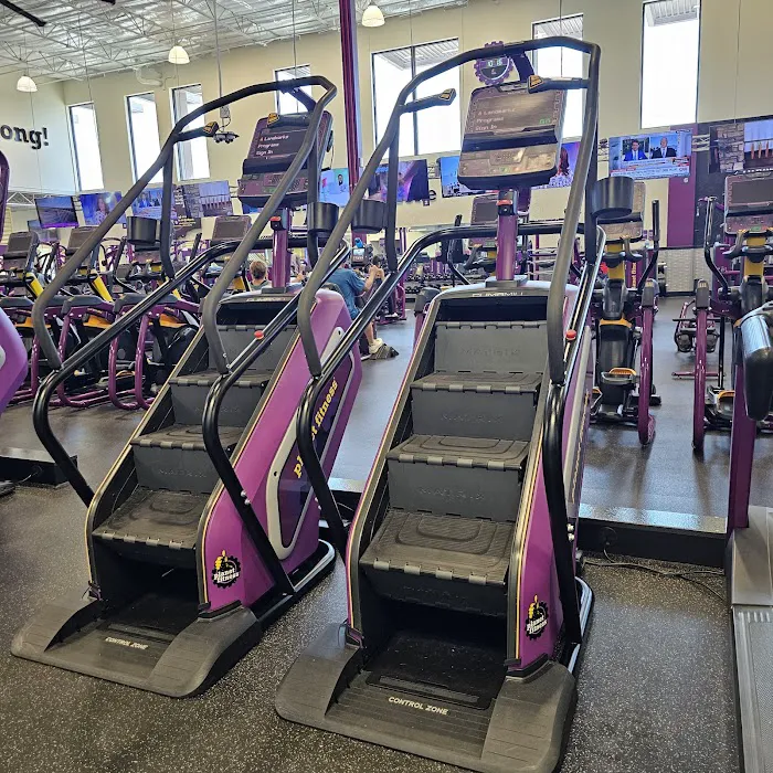 Planet Fitness Picture 2