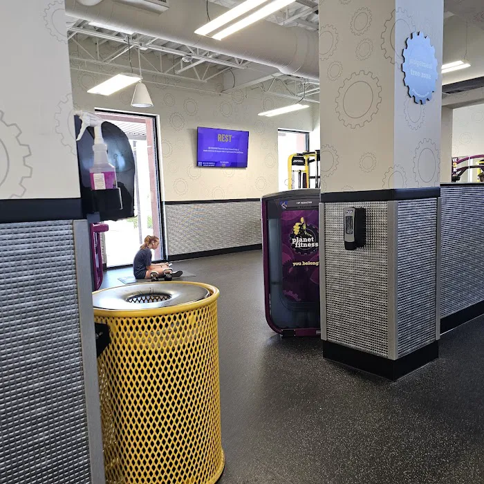Planet Fitness Picture 5