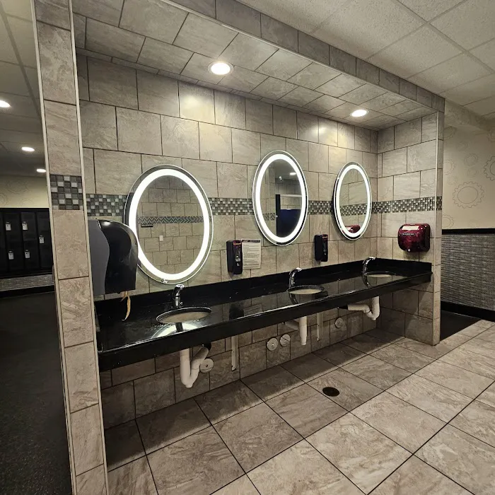 Planet Fitness Picture 8