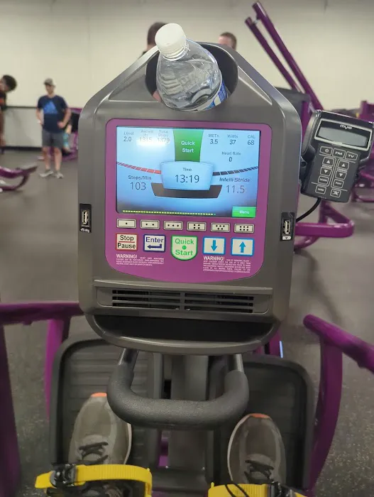 Planet Fitness Picture 10