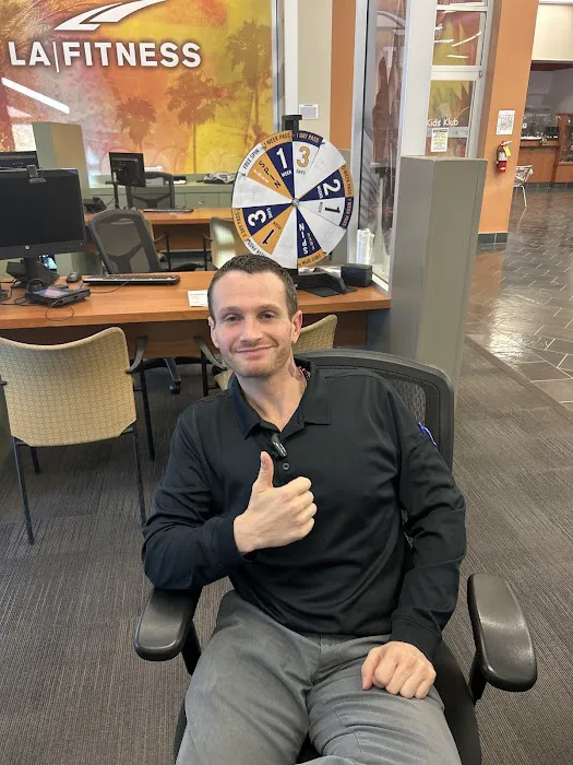 LA Fitness Picture 6