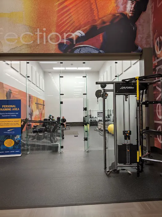 LA Fitness Picture 9