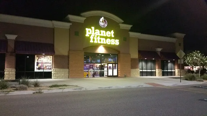 Planet Fitness Picture 8