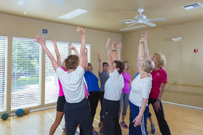 IronOaks Fitness & Racquet Center Picture 4