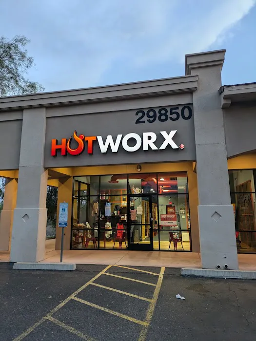 HOTWORX - Cave Creek - Tatum Ranch Picture 2