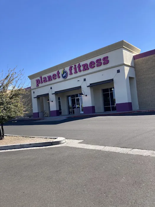 Planet Fitness Picture 2