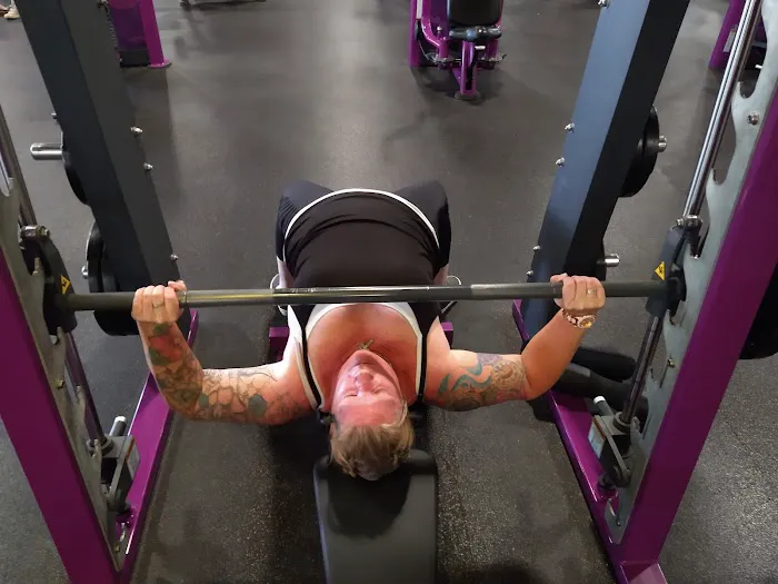 Planet Fitness Picture 7