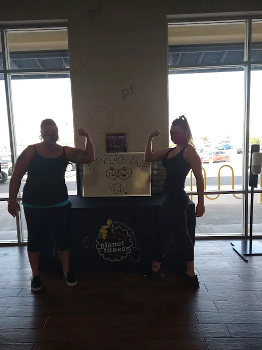 Planet Fitness Picture 4