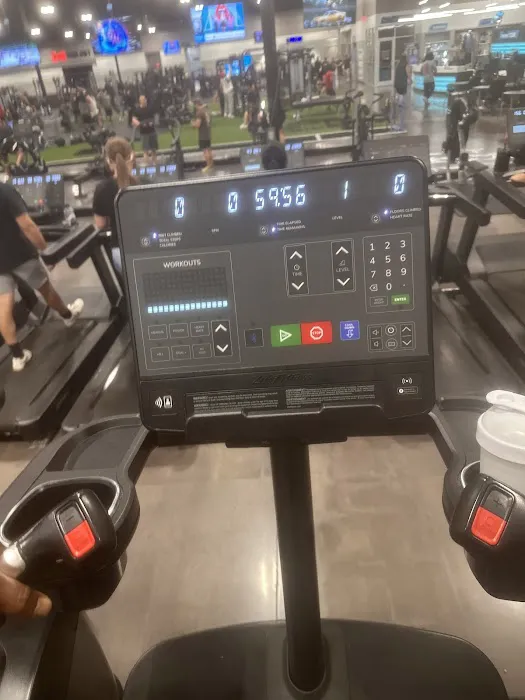 EōS Fitness Picture 7